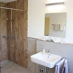 Gaestehaus Zum Wolffenturm 게스트하우스 3*