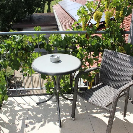 Pensjonat Gaestehaus Zum Wolffenturm 3*