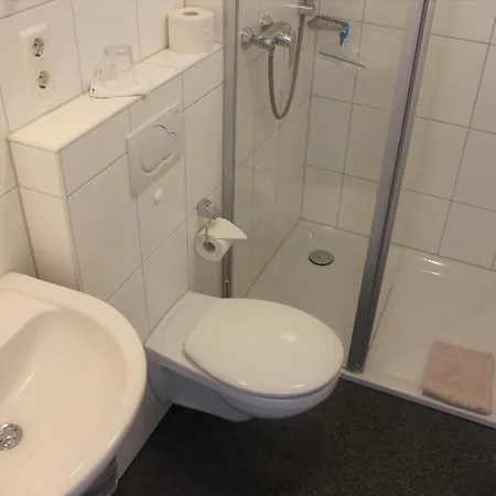 Gaestehaus Zum Wolffenturm 3*